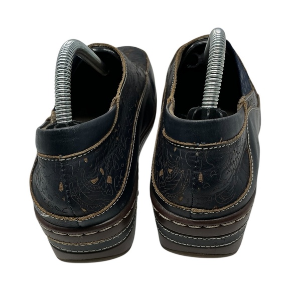 L'Artiste Spring Step Burbank Closed Back Leather Clog Embossed Floral Design - Picture 10 of 15